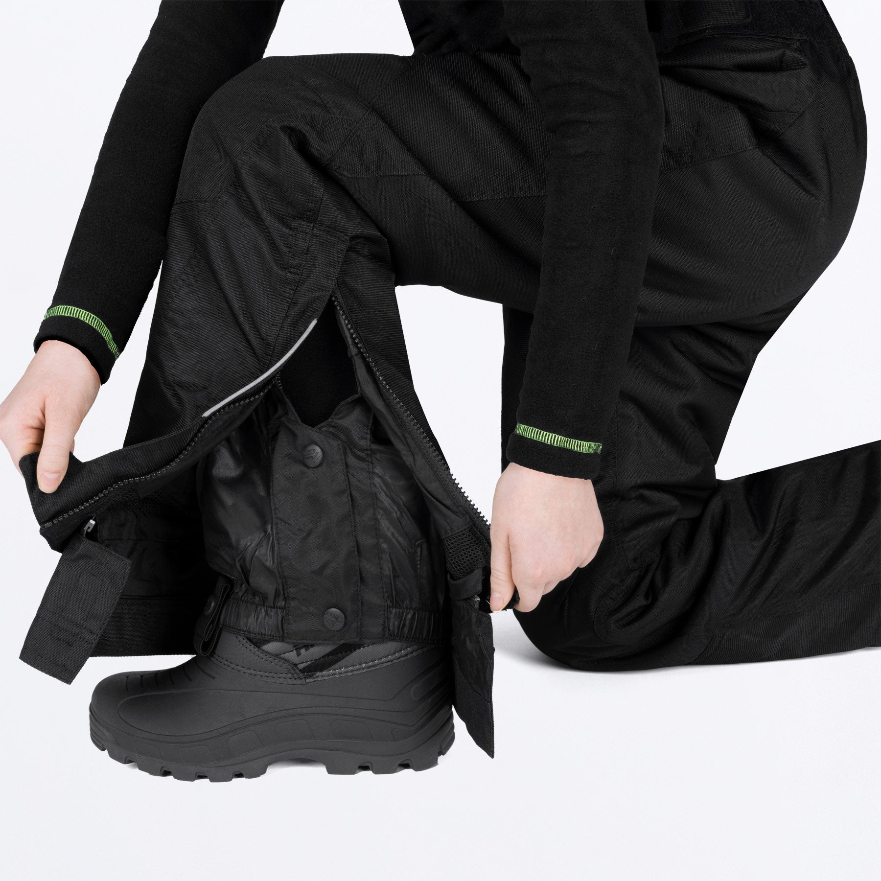 YthClutch_Pant_BlackInferno_SKU_230505-_1026_Extra3